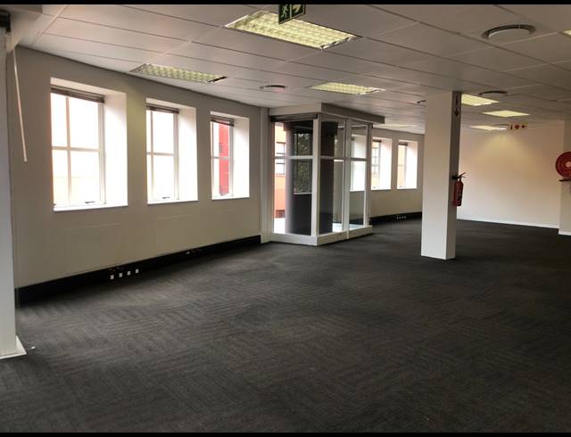 165M² OFFICE TO LET IN ILLOVO